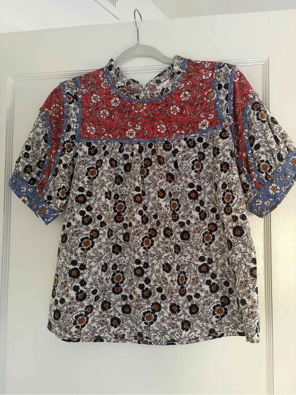 Floral THML Short-Sleeve Blouse - Red/Blue Floral